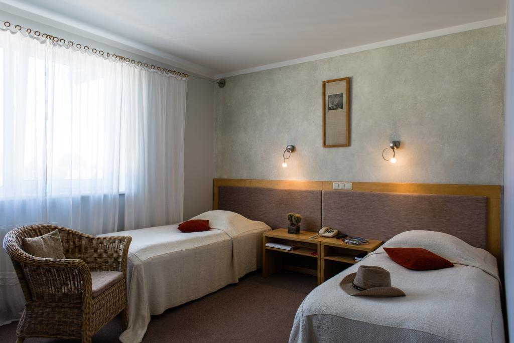 Hotel Sanvilla Sigulda Cameră foto